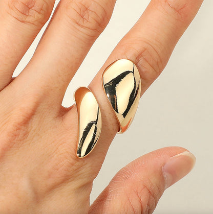 Lilith Ring