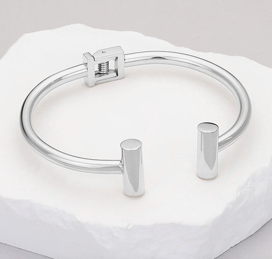 Thora Cuff Bracelet